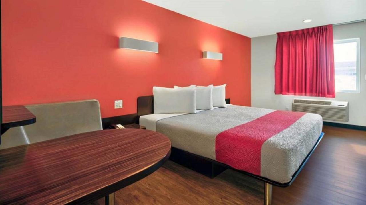 Motel 6 Victorville Buitenkant foto