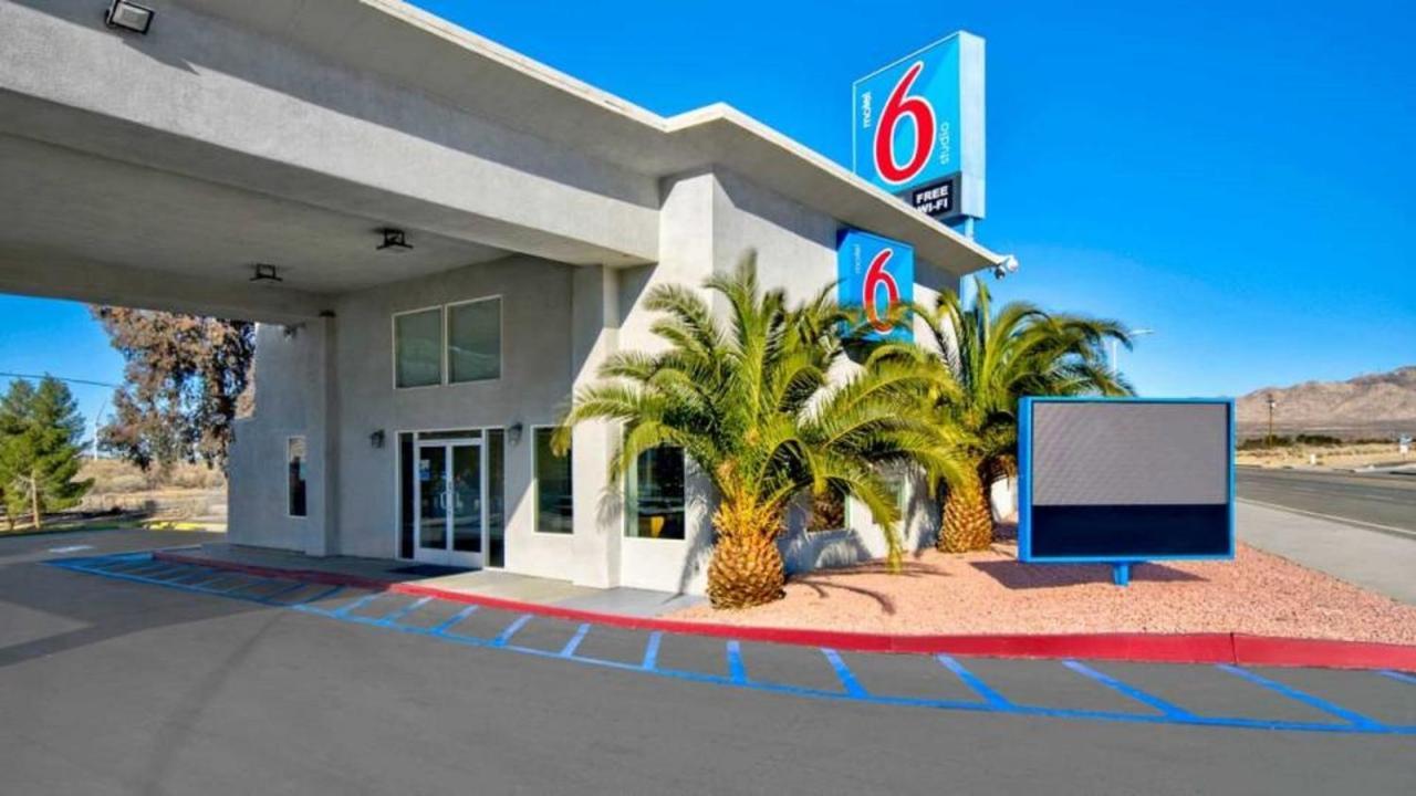 Motel 6 Victorville Buitenkant foto