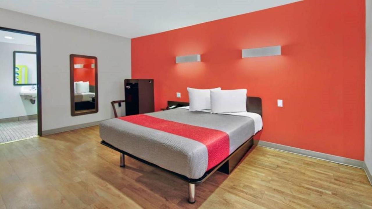 Motel 6 Victorville Buitenkant foto