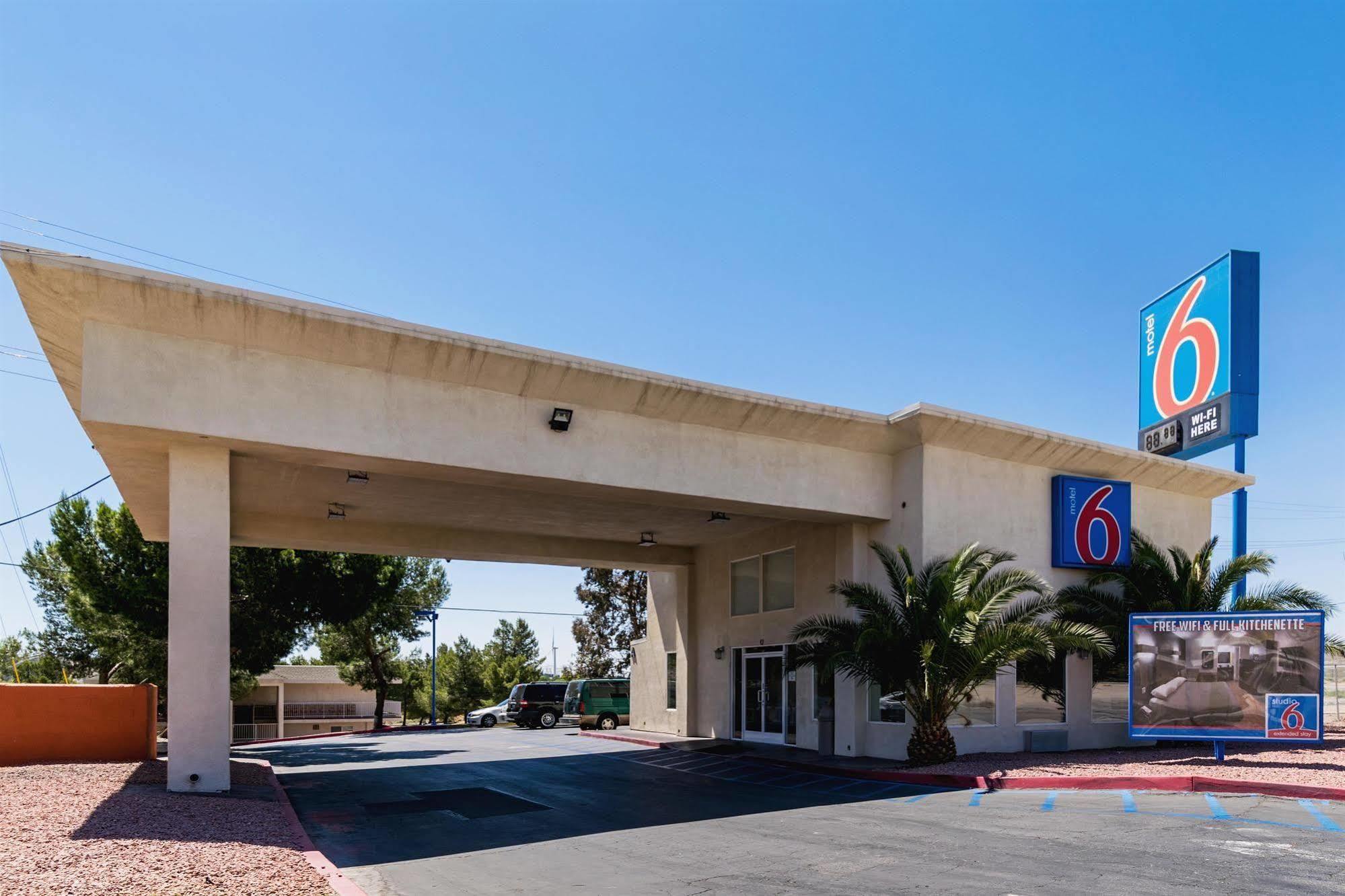 Motel 6 Victorville Buitenkant foto