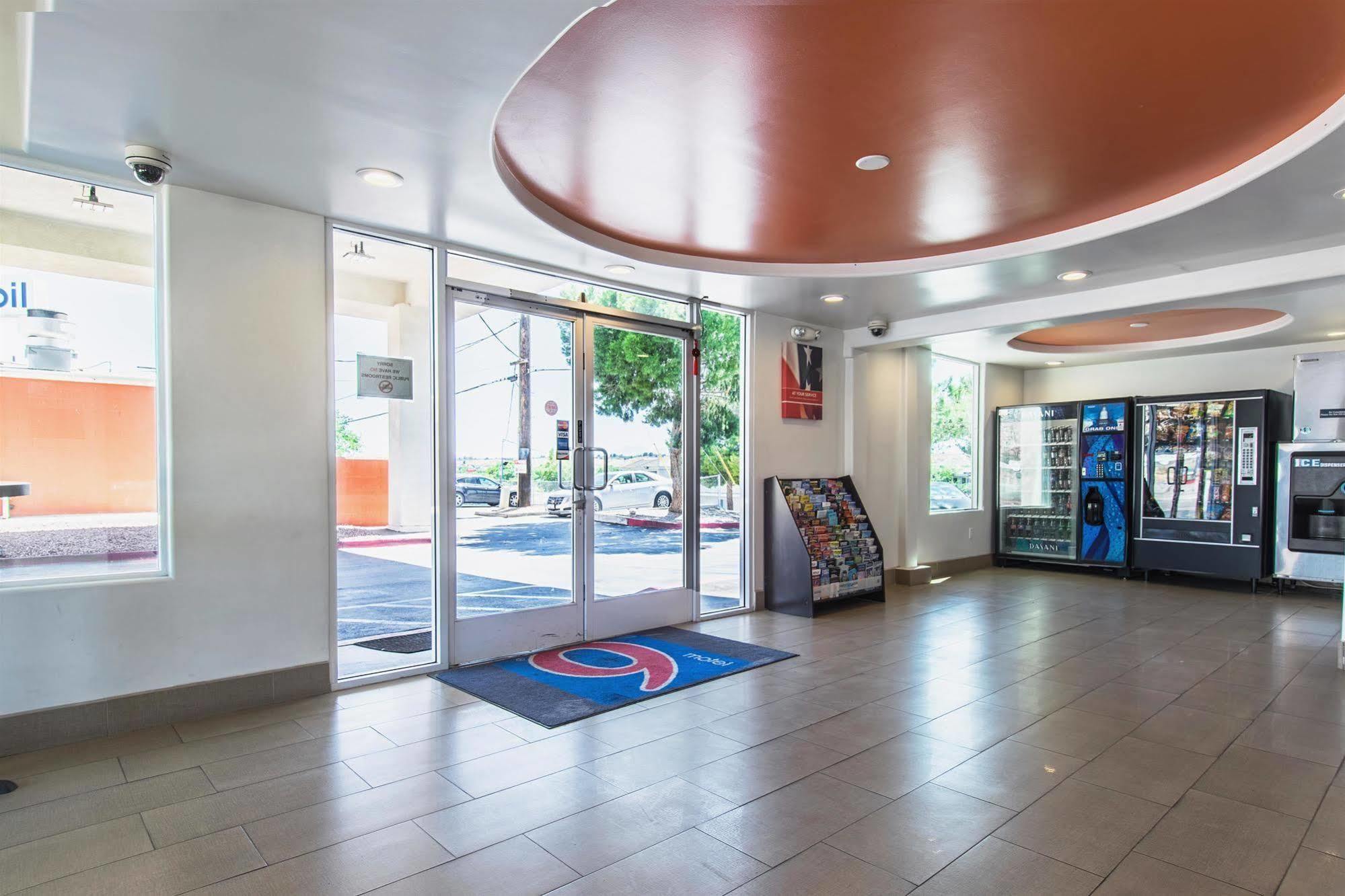 Motel 6 Victorville Buitenkant foto